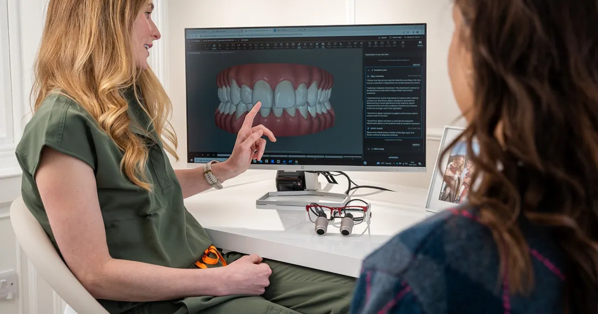 Dentist reviewing a digital tooth model during all-on-4 dental implants planning in China - QGO Medical