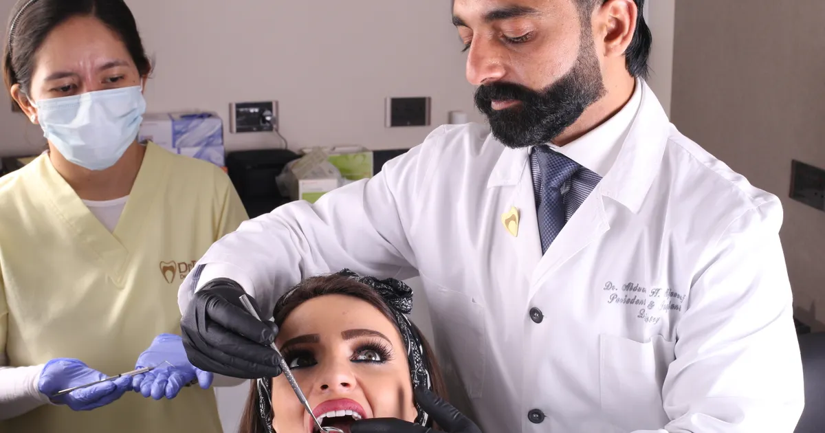 Dental bonding before and after consultation in China with dentist and patient - QGO Medical