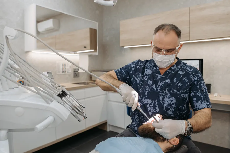 Dental shade guide used for bonding color planning in China - QGO Medical